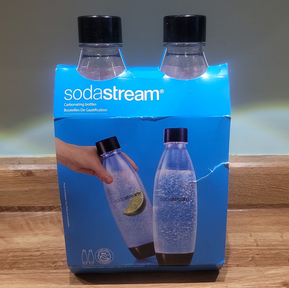 NWOT Sodastream Carbonating Bottles 2 Pack 0.89L